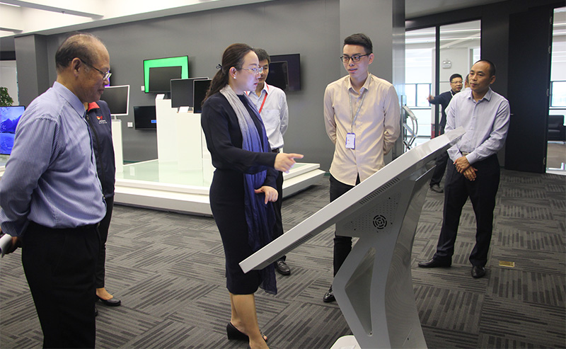 张莉兰主任了解银河集团(galaxy)公司产品使用功能