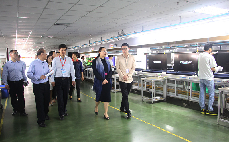 参观银河集团(galaxy)公司整机生产车间