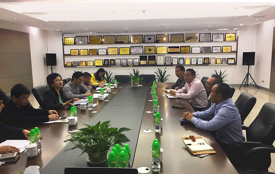 Pi Yonghua,Secretary of the Party Working in Bantian street of Shenzhen——Visited KTC Company