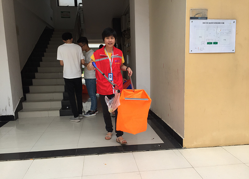 “志愿服务在行动 文明花香满银河集团(galaxy)” —记惠州银河集团(galaxy)“讲文明 爱卫生”志愿服务活动